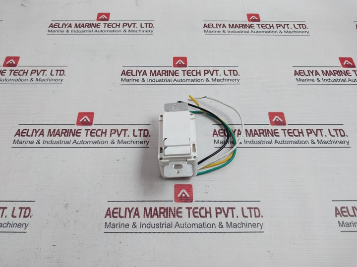 Inncom S217R5 Wall Switch 4.5A 120Vac 60Hz E231654