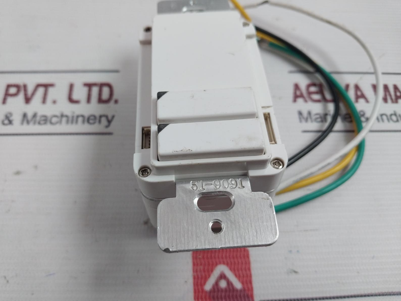 Inncom S217R5 Wall Switch 4.5A 120Vac 60Hz E231654