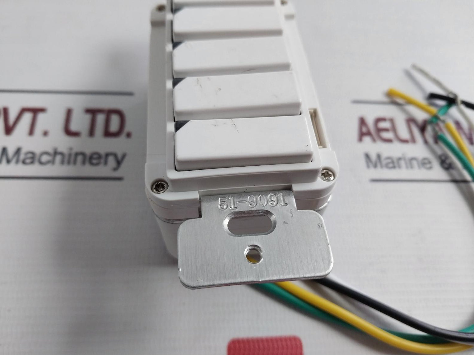 Inncom S217R5 Wall Switch Module Ac Input: 120Vac 60Hz 4.5A