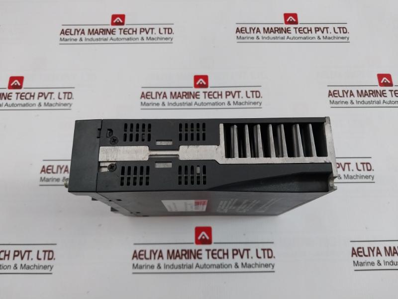 Inovance Is620Ns2R8I-mc705 Servo Drive 1Ph Ac 200-240V 4.0A 50/60 Hz