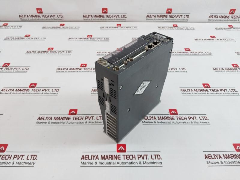 Inovance Is620Ns2R8I-mc705 Servo Drive 3Ph Ac 0-240V 2.8A 0-400 Hz 400W 220V