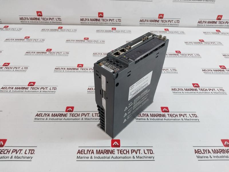 Inovance Is620Ns2R8I-mc705 Servo Drive 3Ph Ac 0-240V 2.8A 0-400 Hz 400W 220V