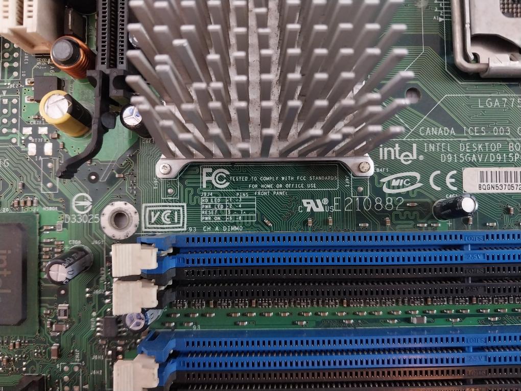 Intel D915Gav/D915Pgn Desktop Motherboard C64142-403 Lga775 E217196 Ctml-1