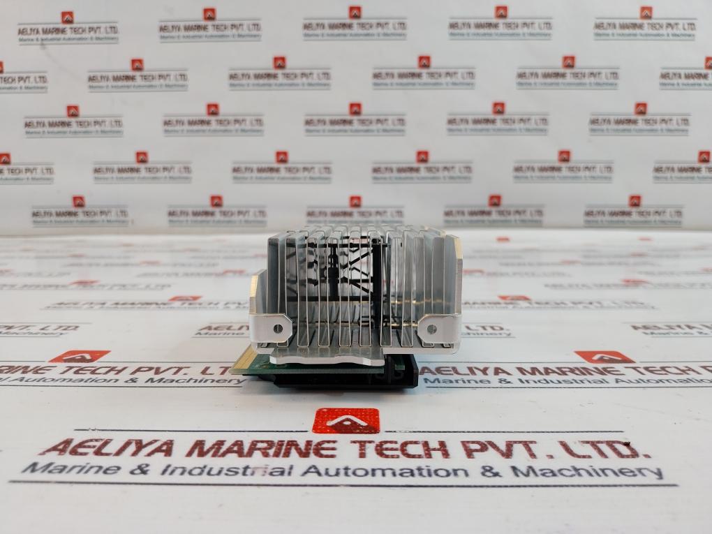 Intel Pentium III 450/512/100/2.0V S1 Processor Unit CACC06100316/ 6785R