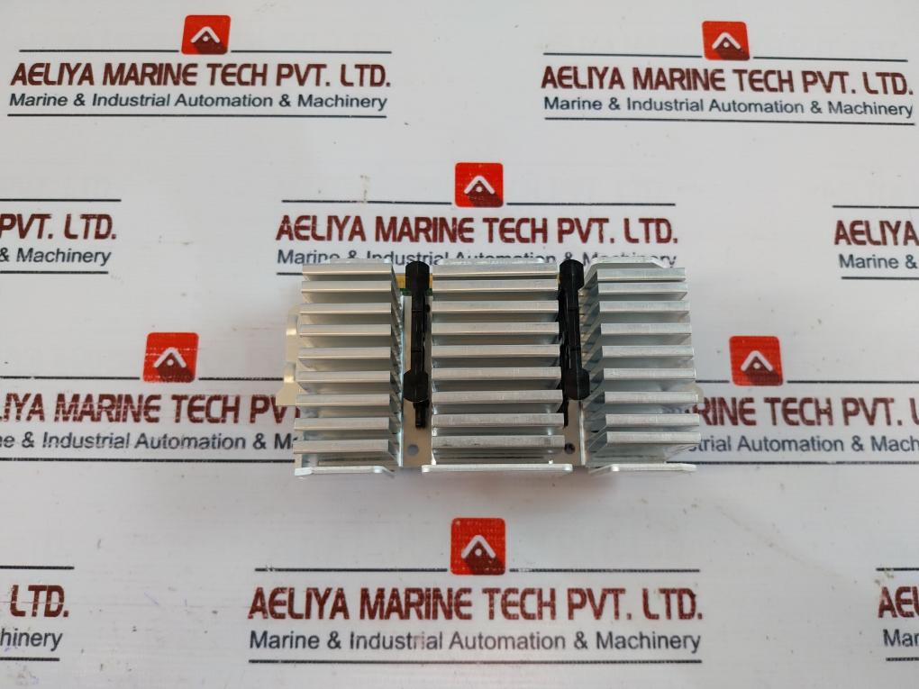 Intel Pentium III 450/512/100/2.0V S1 Processor Unit CACC06100316/ 6785R