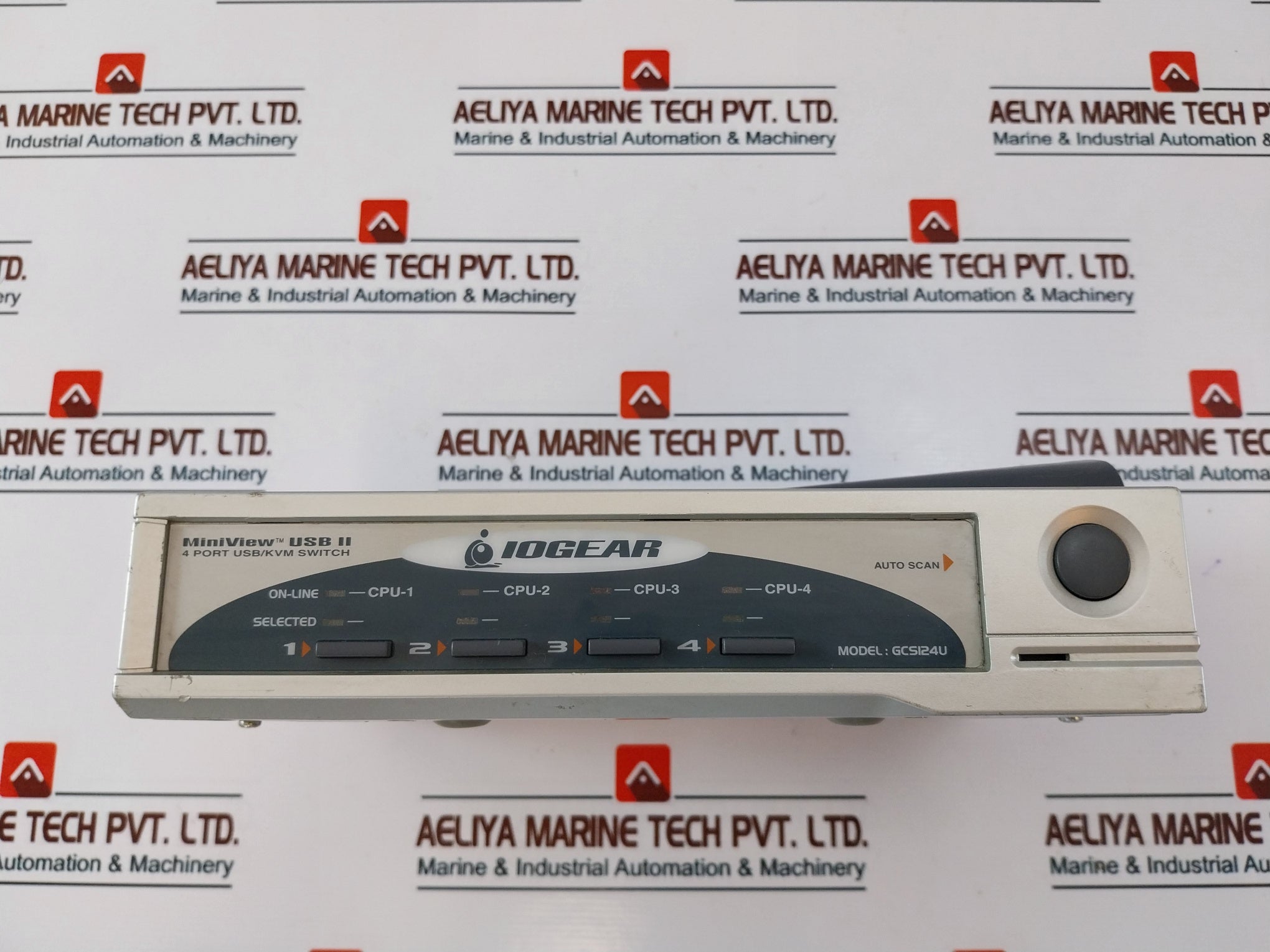 Iogear Gcs124U 4-port Mini View Ii Usb Kvm Switch