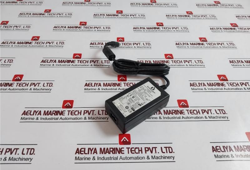 Iomega Da-30C03 Ac Power Supply Adapter 100-240Vac, 50-60Hz Max 25.5W, 30941702