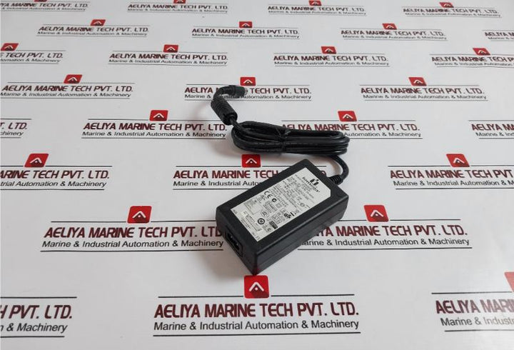 Iomega Da-30C03 Ac Power Supply Adapter 100-240Vac, 50-60Hz Max 25.5W, 30941702