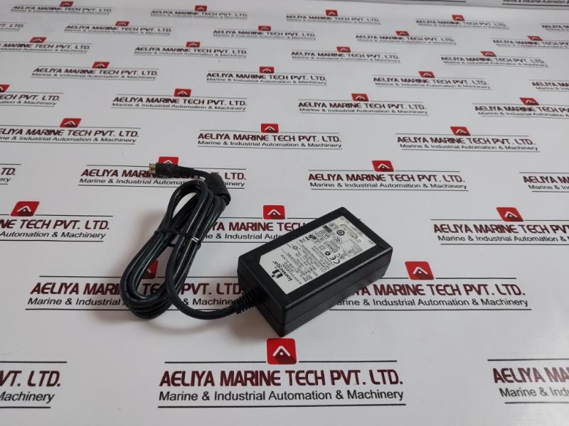 Iomega Da-30C03 Ac Power Supply Adapter 100-240Vac, 50-60Hz Max 25.5W, 30941702