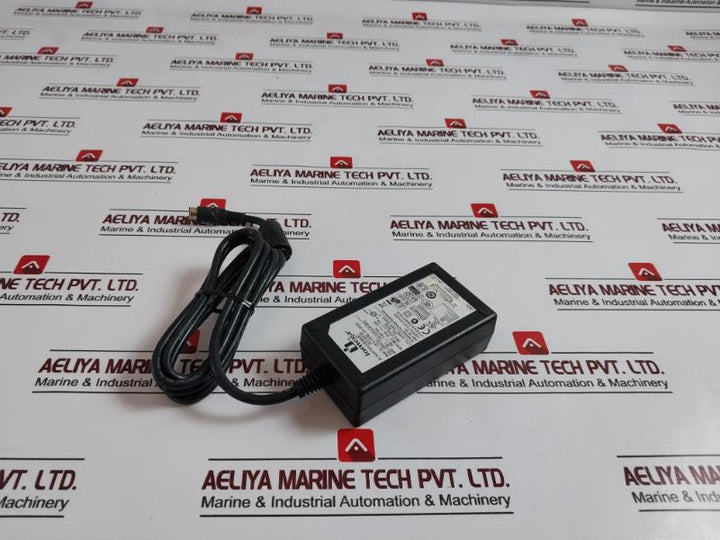Iomega Da-30C03 Ac Power Supply Adapter 100-240Vac, 50-60Hz Max 25.5W, 30941702