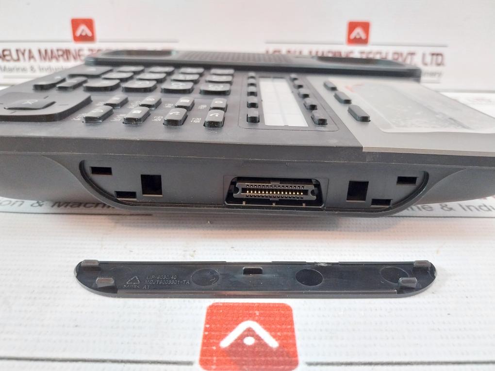 Ipecs Lip-9020 Ip Business Telephone 44-57Vdc Dc 48V, 0.3A/Msip-rmm-ekr-lip-9020