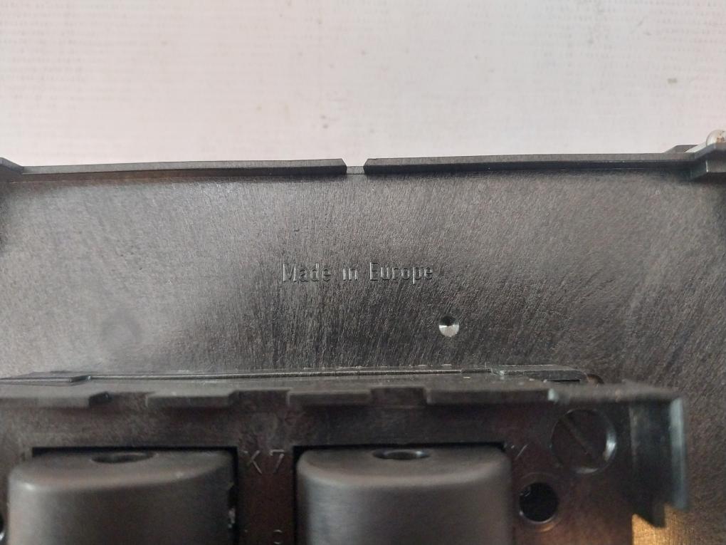 Iskra Eq0107 Watt Dynamo Type Meter 2212375 254/440V 50 Hz