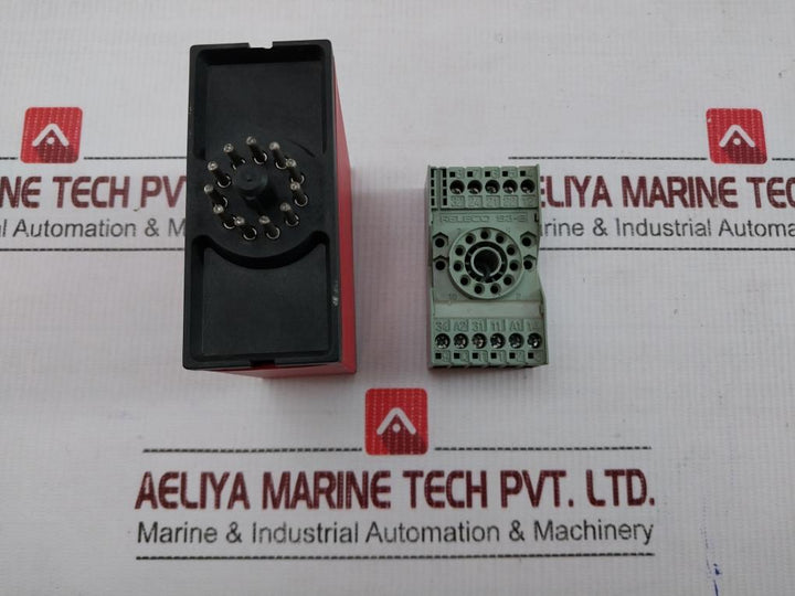 Isolation Amplifier With Base 2204 B2Bx Pr Electronics Input: 0-10V