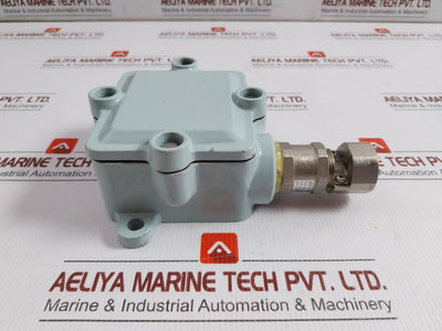 Ito-Denki-Terminal-Junction-Box-522-D2G4-208903-5