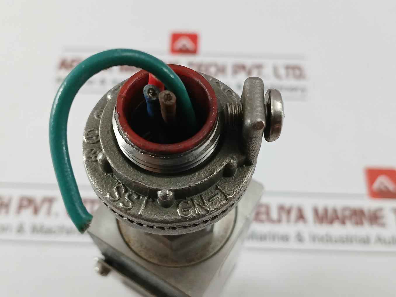Itt 232P43C6Ehnr Adjustable Pressure Switch 7500 Psig -40 To 75°C T5