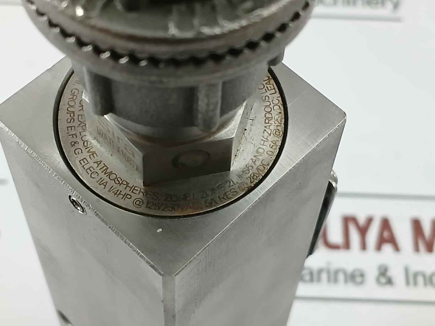 Itt 232P43C6Ehnr Adjustable Pressure Switch 7500 Psig -40 To 75°C T5