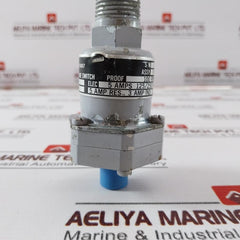 Itt Neo-dyn 115P2S2304 Pressure Switch 125/250 Vac 100Psig