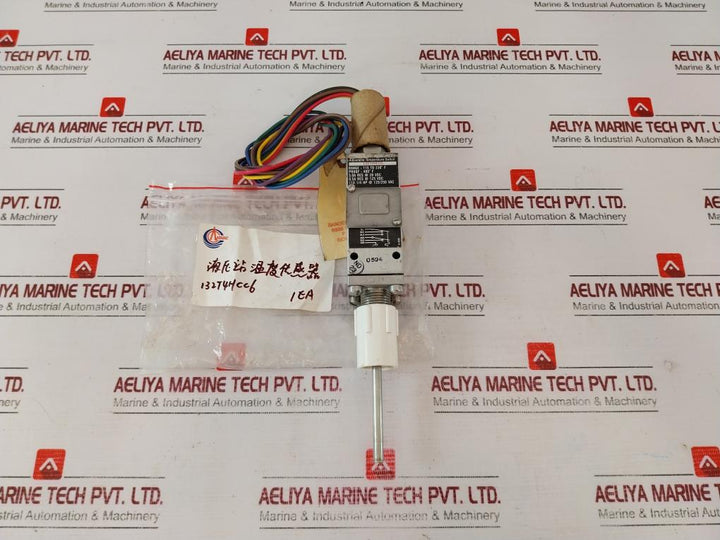 Itt Neo-dyn 132T4Hcc6 Adjustable Temperature Switch 115 To 230?F