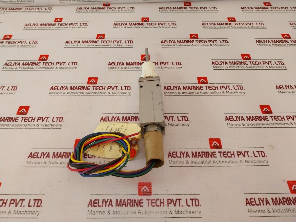 Itt Neo-dyn 132T4Hcc6 Adjustable Temperature Switch 115 To 230?F