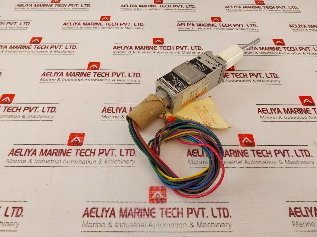 Itt Neo-dyn 132T4Hcc6 Adjustable Temperature Switch 115 To 230˚F