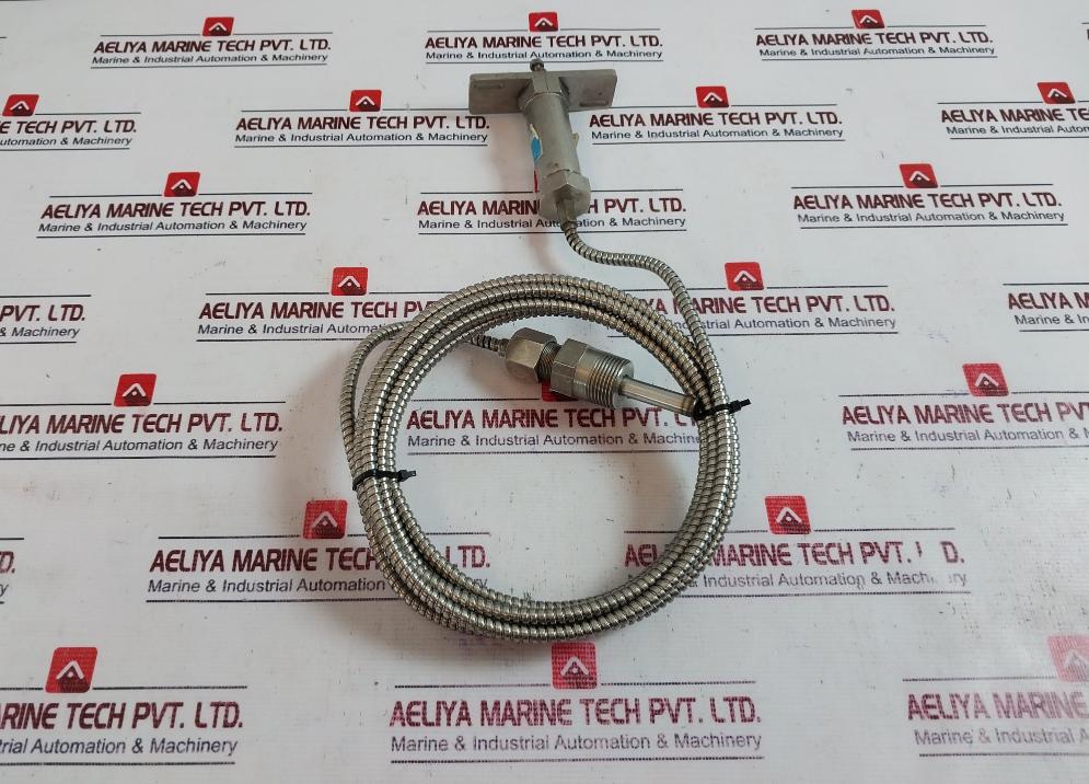 J.Arthur Moore 201-440-5600 Thermocouple Head Assembly Tic-ioi-i/ Tic-iqi-i 7Bs