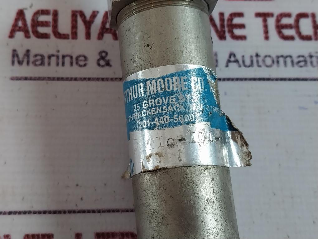 J.Arthur Moore 201-440-5600 Thermocouple Head Assembly Tic-ioi-i/ Tic-iqi-i 7Bs