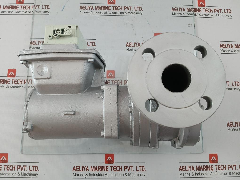 J5040 Flowmeter -15/120˚C 10K Bar Vaf Instruments