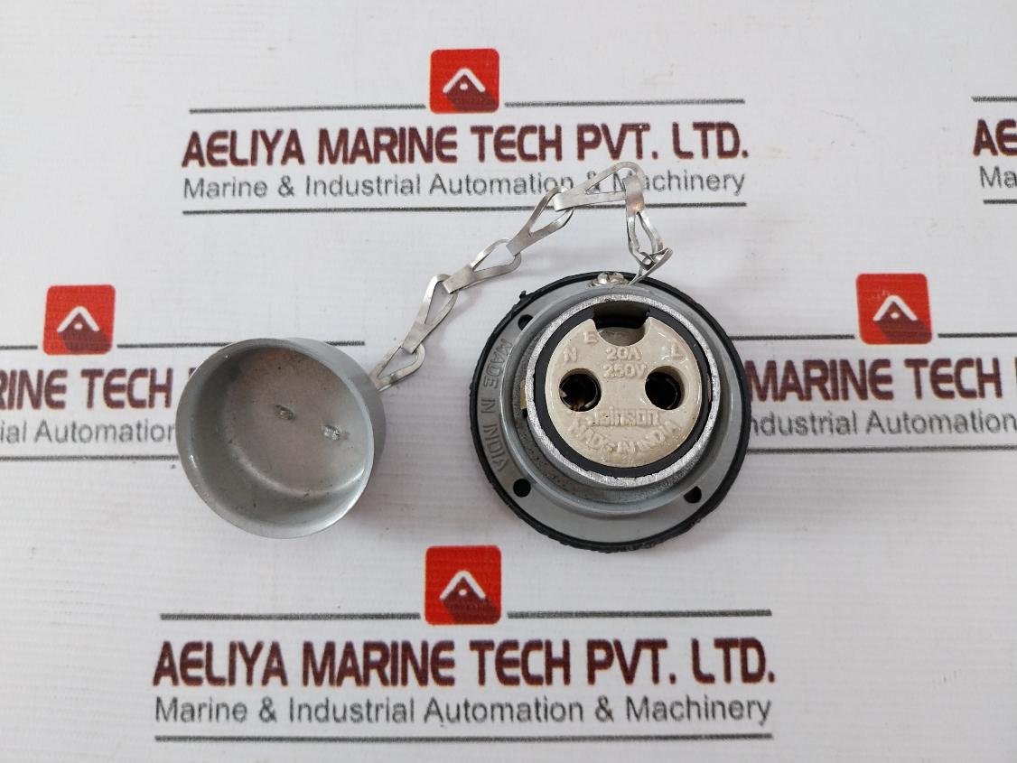 Jainson Clad Socket 250V 20A