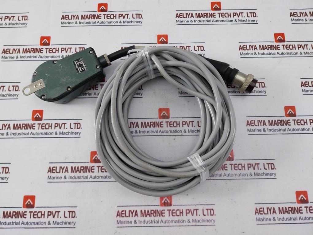 Japan Loudspeaker Wm-3 Dynamic Microphone With 15 M Cable