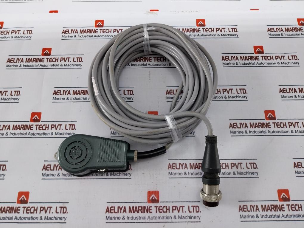 Japan Loudspeaker Wm-3 Dynamic Microphone With 15 M Cable