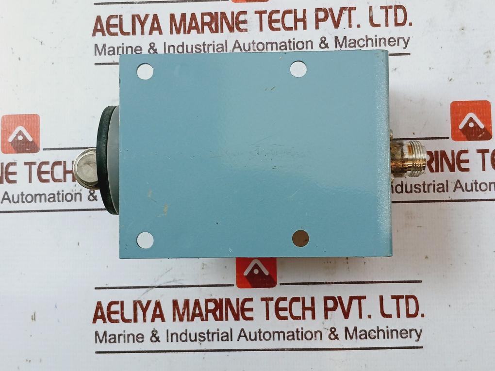 Japan Radio Nyz-400H Coaxial Arrester Cfdd2-4501 Shaped Integrator And D6-001 Distribution Integrator Set