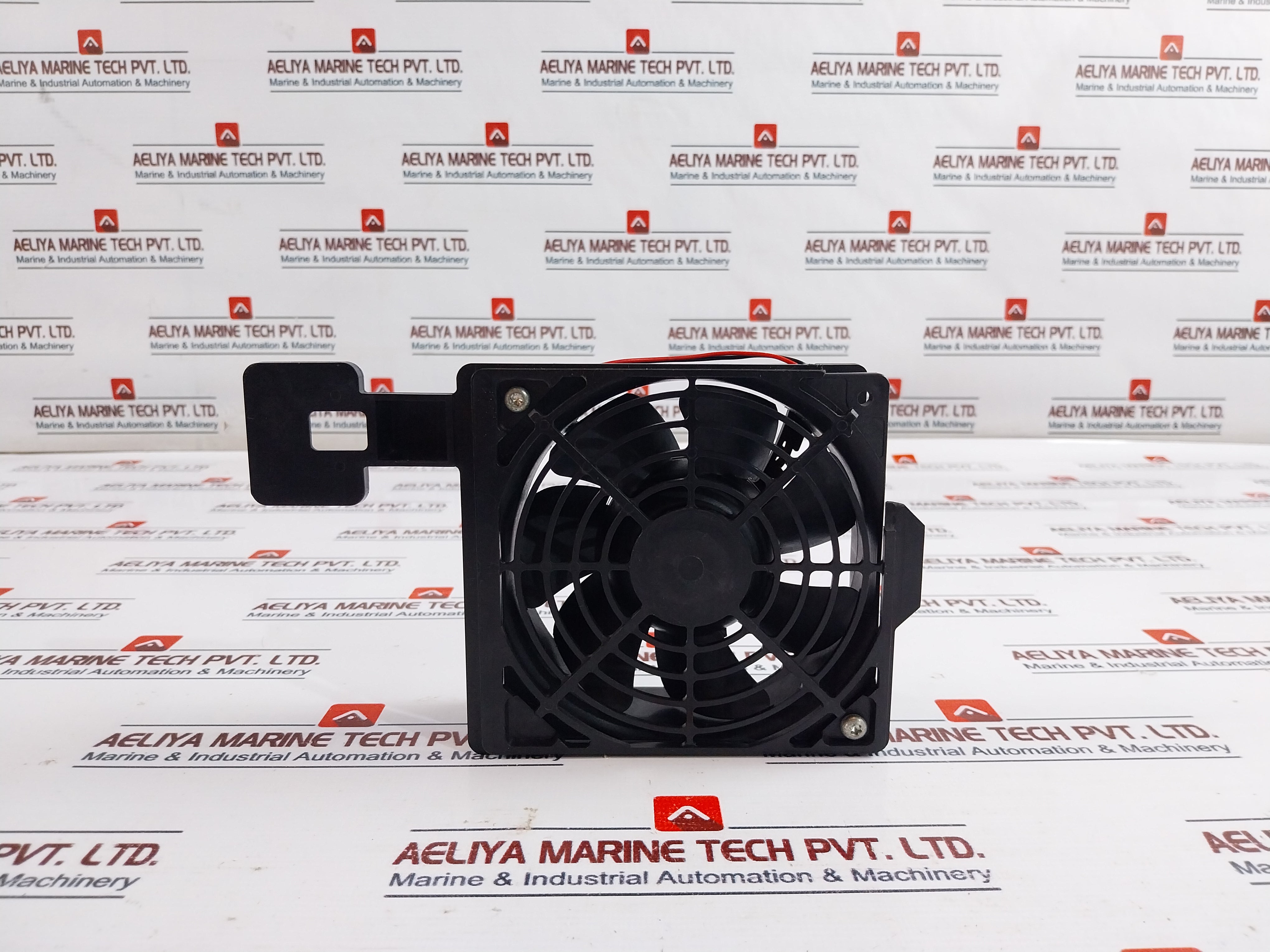 Japan Servo Cndc24B4 Dc Brushless Cooling Fan Dc24V 0.32A 7W