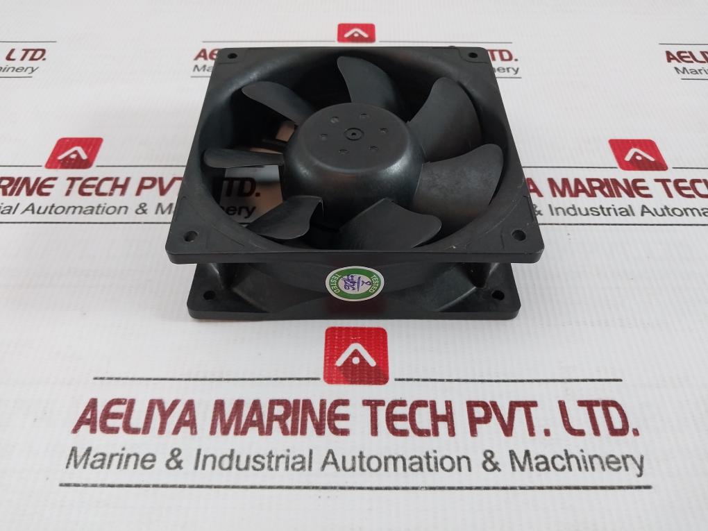 Japan Servo Dc24V 0.32A 7W Dc Brushless Cooling Fan Cndc24B4Sq