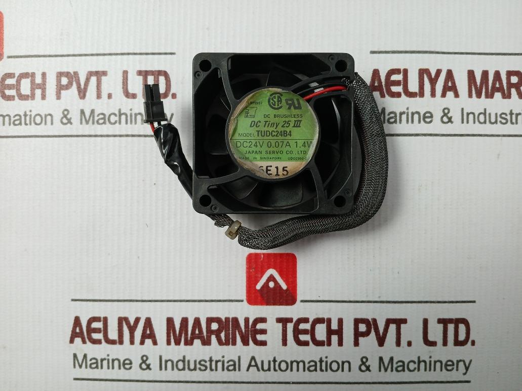 Japan Servo Tudc24B4 Dc Brushless Fan