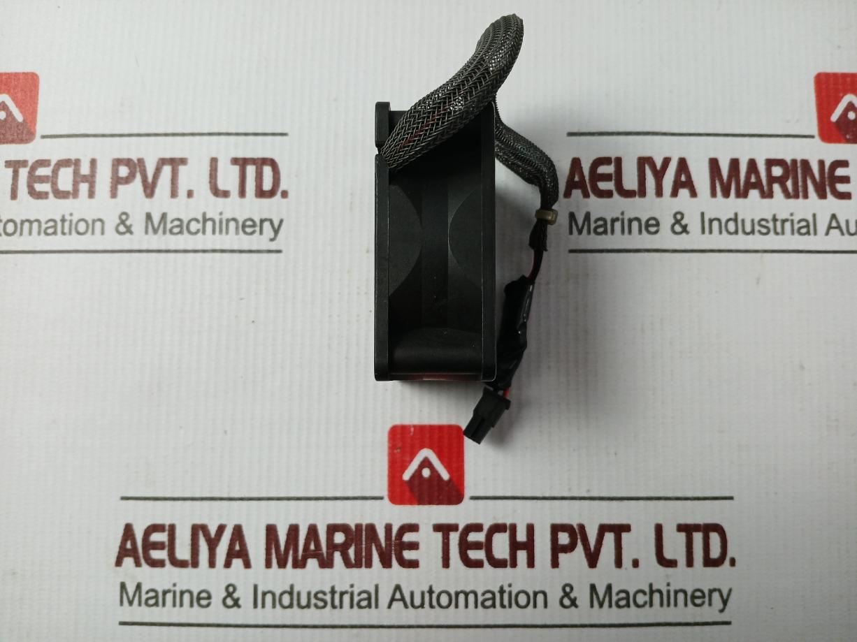 Japan Servo Tudc24B4 Dc Brushless Fan