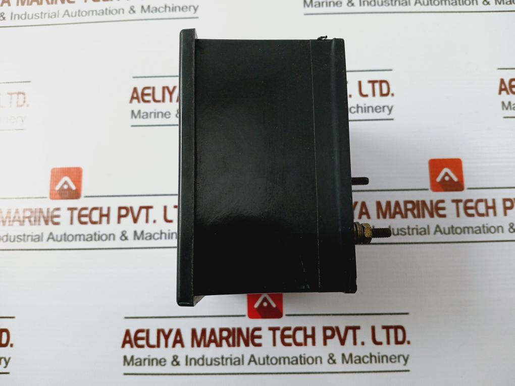 JE 18.08 Analog Panel Meter 0-10 BAR M792 DE G009