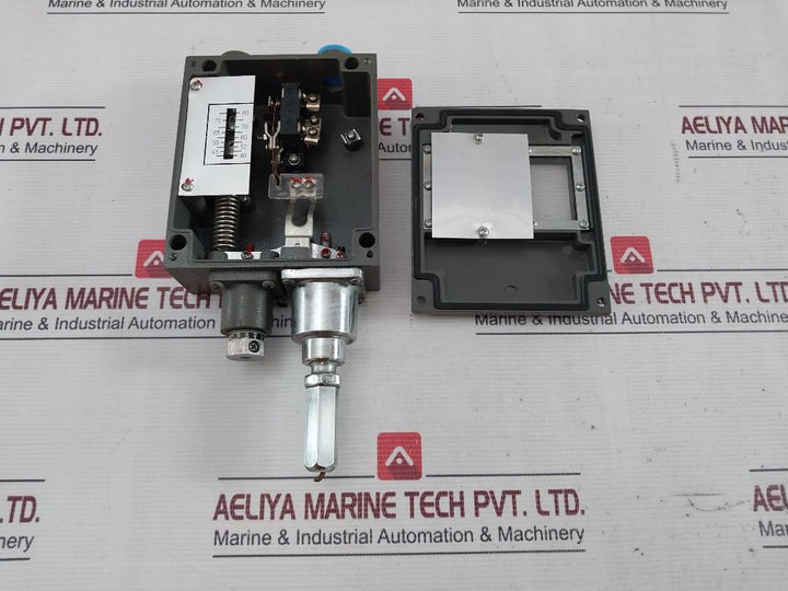 Jiangsu Yuanwang Wtzk-50-c Temperature Controller Ac 380V 3A