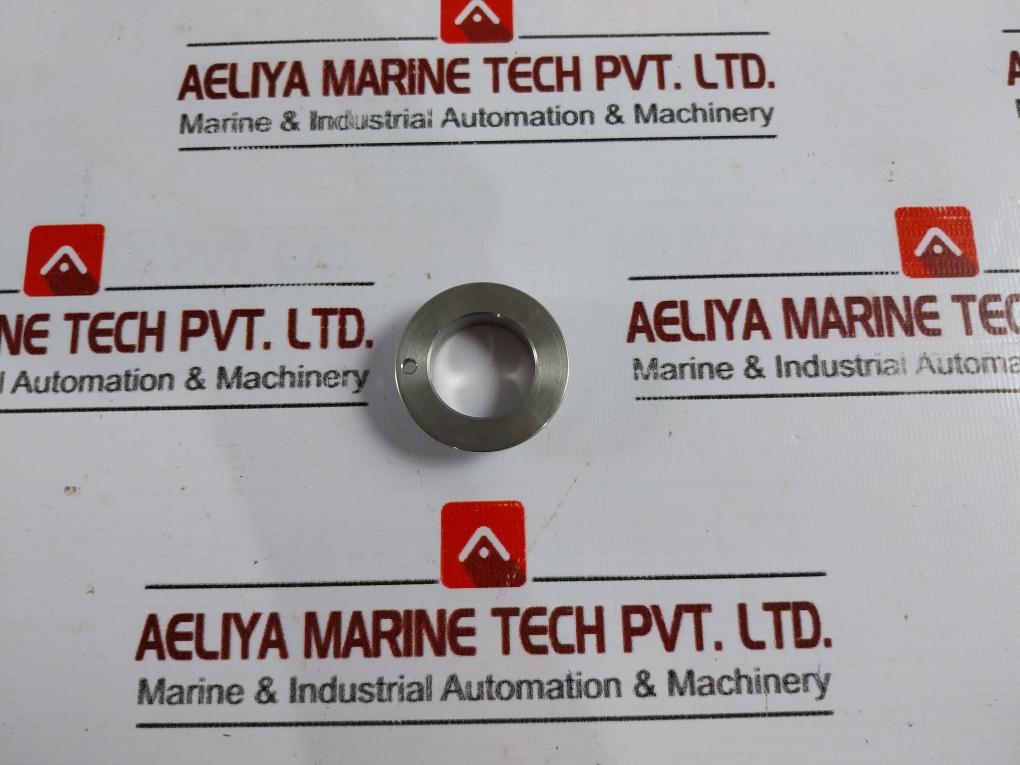 Johnson 1100 Distance Sleeve 761.02.10.100