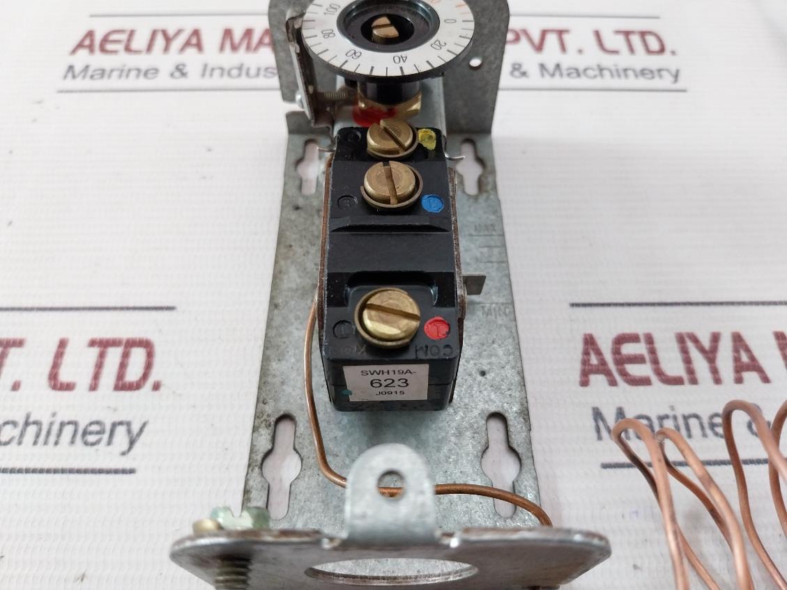 Johnson Controls A19Abc-24 Remote Bulb Temperature Control 120V 208V 240V