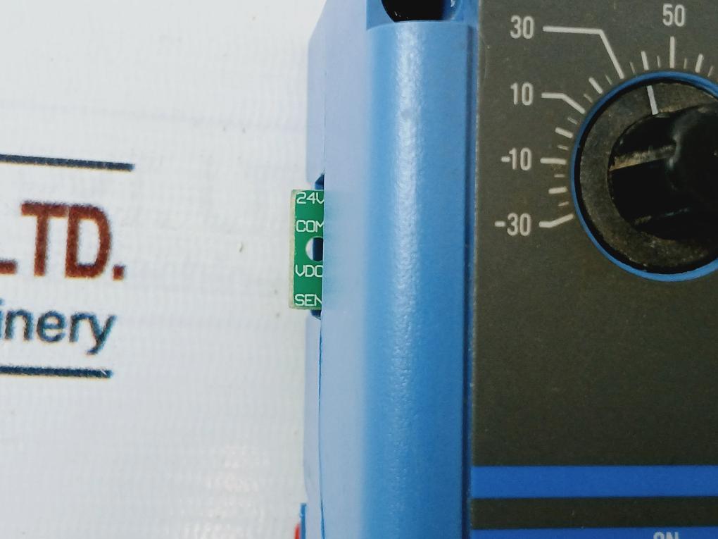 Johnson Controls A350Aa-1 Temperature Controller Rev.R