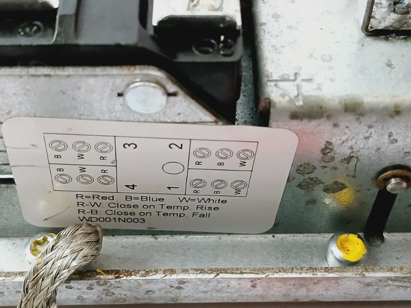 Johnson Controls A36ahb-9109 Temperature Controller 15(3)a 230v