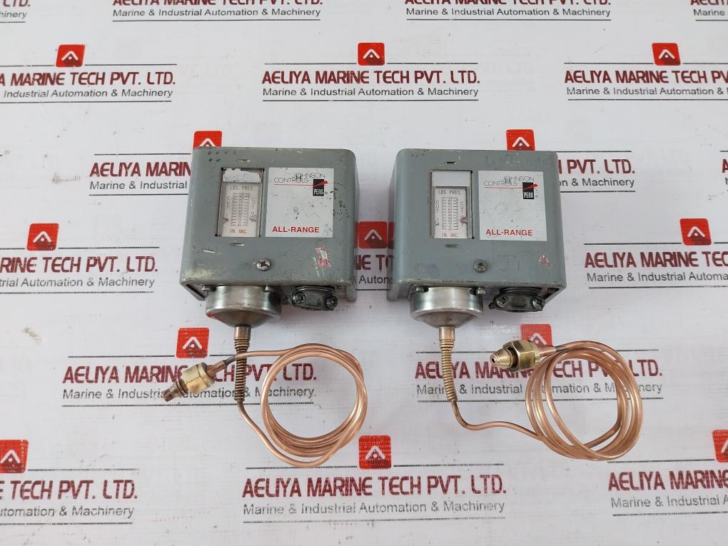 Johnson Controls P70Ca-1 Pressure Controller 125Va, 120/600Vac 57.5Va, 120/300Vdc