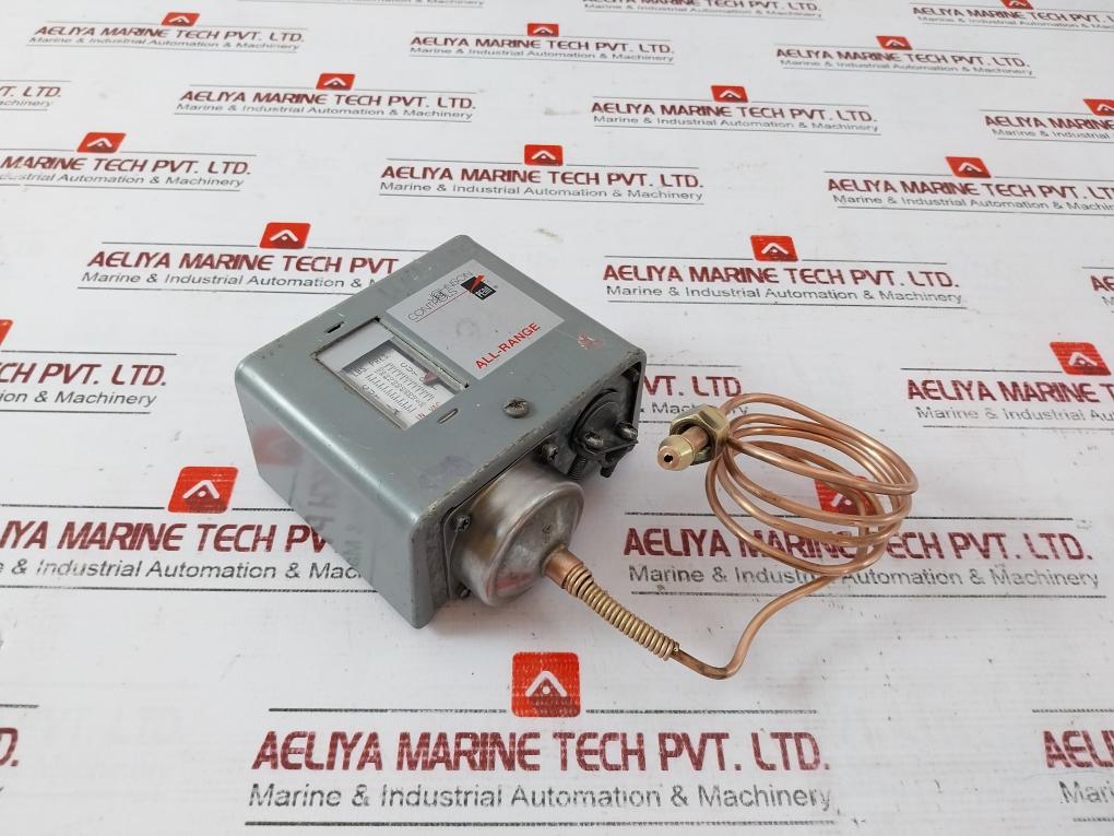 Johnson Controls P70Ca-1 Pressure Controller 125Va, 120/600Vac 57.5Va, 120/300Vdc