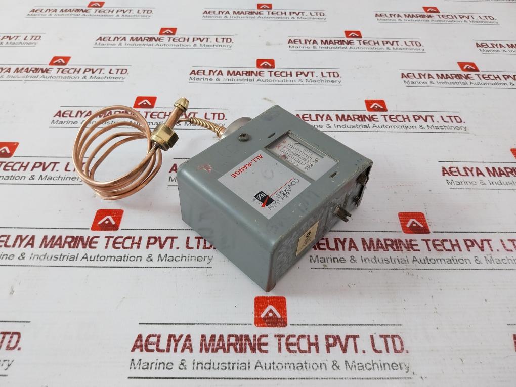 Johnson Controls P70Ca-1 Pressure Controller 125Va, 120/600Vac 57.5Va, 120/300Vdc