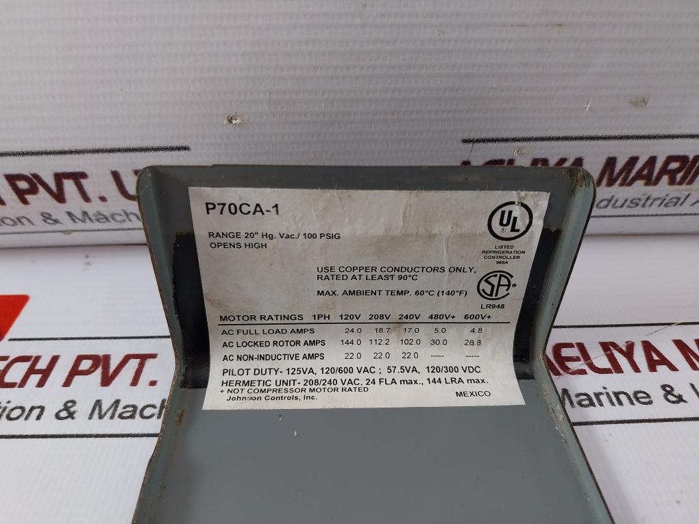 Johnson Controls P70Ca-1 Pressure Controller 125Va, 120/600Vac 57.5Va, 120/300Vdc