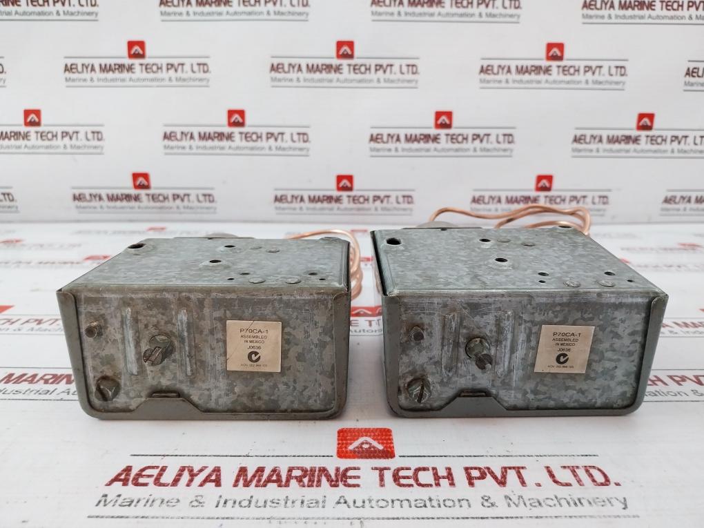 Johnson Controls P70Ca-1 Pressure Controller 125Va, 120/600Vac 57.5Va, 120/300Vdc