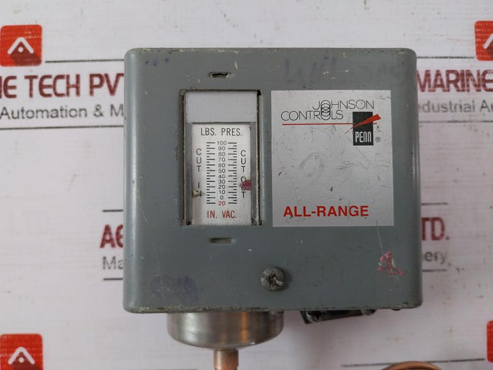 Johnson Controls P70Ca-1 Pressure Controller 125Va, 120/600Vac 57.5Va, 120/300Vdc