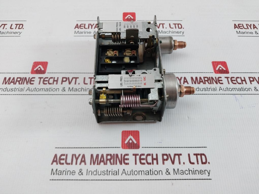 Johnson Controls 120/300Vdc Controls For Dual Pressure P70Ma-29