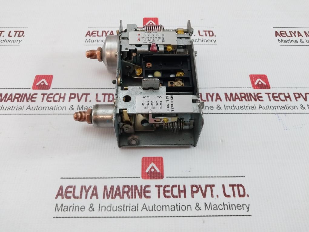 Johnson Controls 120/300Vdc Controls For Dual Pressure P70Ma-29