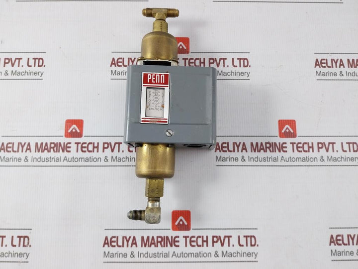 Johnson Controls P74Ba-10 Differential Pressure Control Switch 120-600 Vac